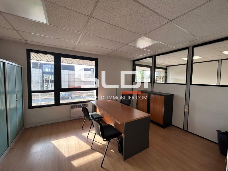 Bureaux A VENDRE - LIMAS - 88 m²