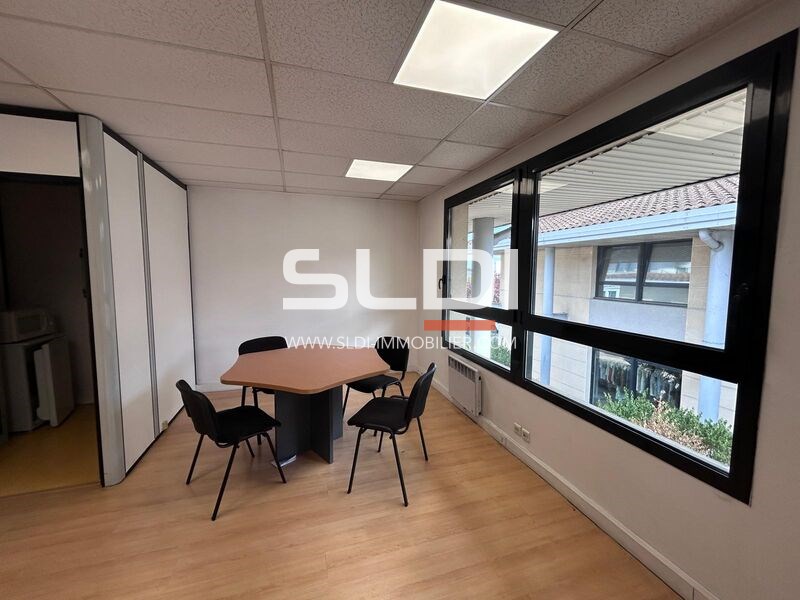 Bureaux A VENDRE - LIMAS - 88 m²
