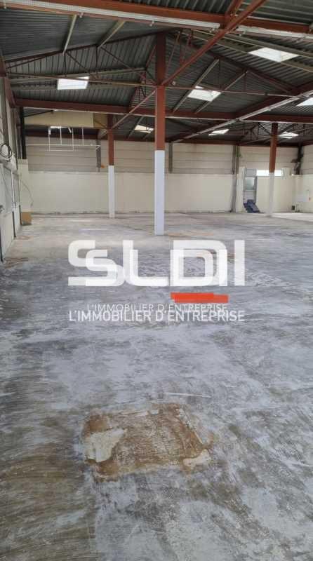 Activités A LOUER - SAINT ETIENNE - 1 071 m²