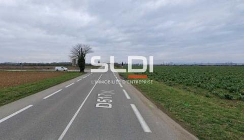 Terrains A LOUER - PUSIGNAN - 250 m²