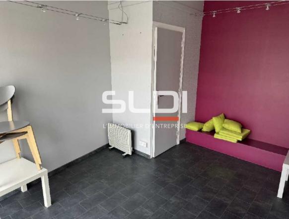 Bureaux A LOUER - LA VERPILLIERE - 37 m²