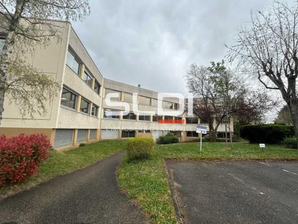 Bureaux A LOUER - TASSIN LA DEMI LUNE - 150 m²