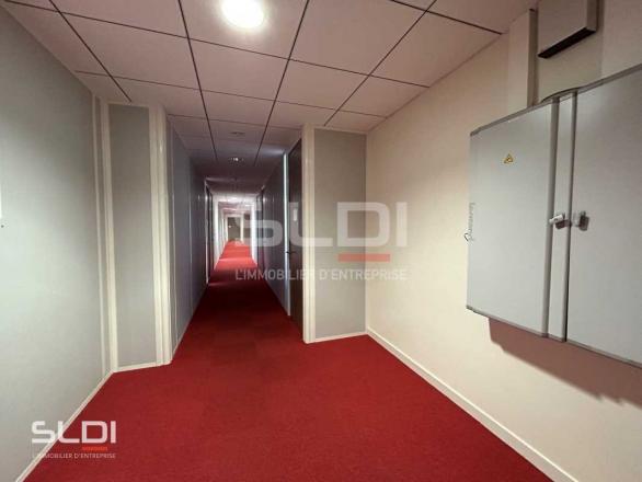 Bureaux A LOUER - SAINT PRIEST - 274 m²