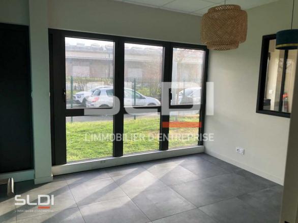 Bureaux A LOUER - VENISSIEUX - 60 m²