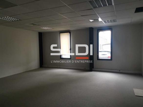 Bureaux A LOUER - VAULX MILIEU - 438 m²