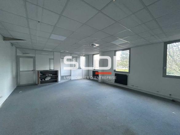 Activités A LOUER - DARDILLY - 267 m²