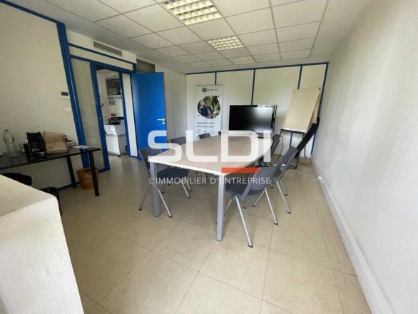 Bureaux A VENDRE - LIMAS - 163 m²