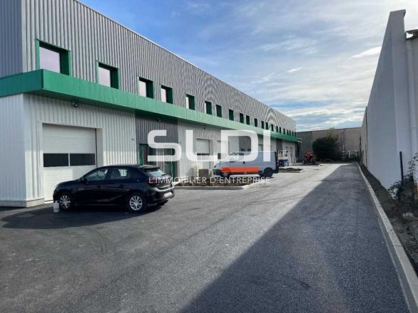 Activités A LOUER - MIONS - 616 m²