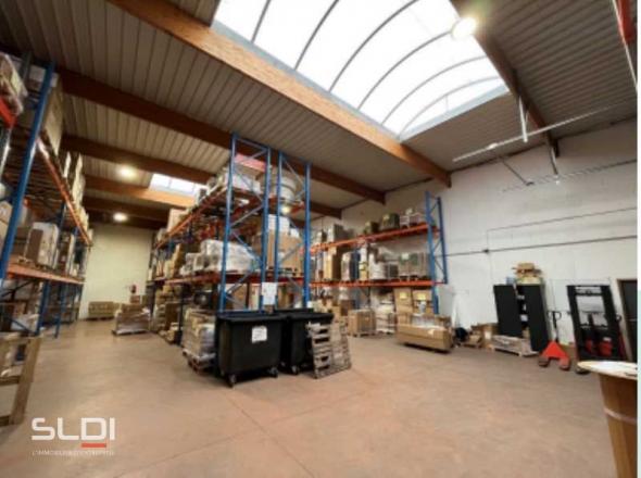 Activités A LOUER - DECINES CHARPIEU - 887 m²