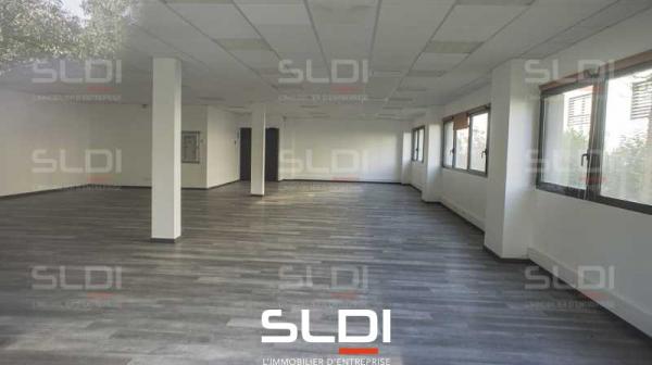 Bureaux A LOUER - SAINT PRIEST - 1 216 m²