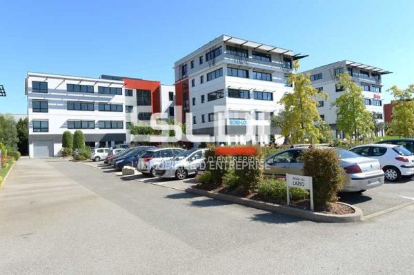 Bureaux A LOUER - SAINT PRIEST - 2 739 m²