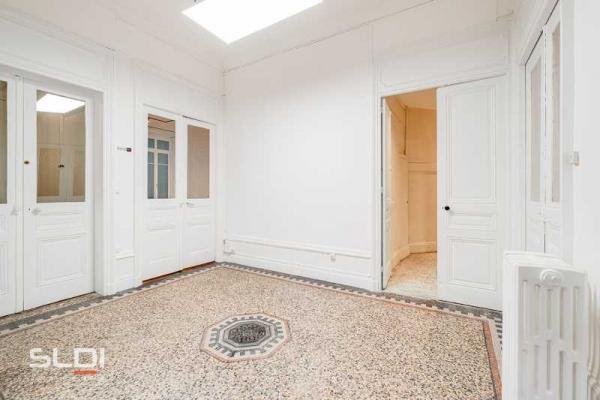 Bureaux A VENDRE - LYON - 190 m²