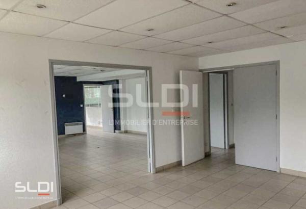 Activités A LOUER - BELLEVILLE - 2 200 m²