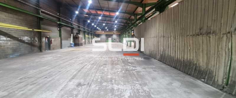 Activités A VENDRE - LORETTE - 2 500 m²