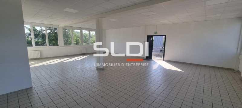 Bureaux A LOUER - VILLARS - 235 m²