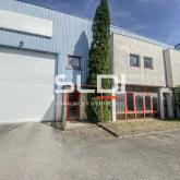 Locaux d'activités A LOUER - GENAS - 318 m² Locaux d'activités A LOUER - GENAS - 318 m²