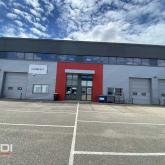 Locaux d'activités A LOUER - DAGNEUX - 977 m² Locaux d'activités A LOUER - DAGNEUX - 977 m²