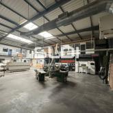 Locaux d'activités A VENDRE - DAGNEUX - 685 m² Locaux d'activités A VENDRE - DAGNEUX - 685 m²