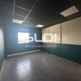 Locaux d'activités A VENDRE - DAGNEUX - 685 m² Locaux d'activités A VENDRE - DAGNEUX - 685 m²