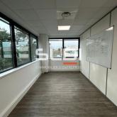Bureaux A LOUER - CHAMPAGNE AU MONT D'OR - 1 069 m²