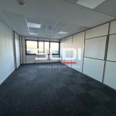 Bureaux A LOUER - LIMAS - 367 m² Bureaux A LOUER - LIMAS - 367 m²