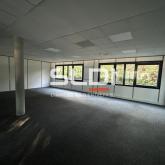 Bureaux A LOUER - LIMAS - 367 m² Bureaux A LOUER - LIMAS - 367 m²