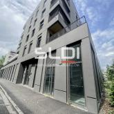 Commerces A LOUER - VILLEURBANNE - 399 m² Commerces A LOUER - VILLEURBANNE - 399 m²