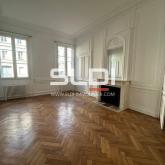 Bureaux A VENDRE - LYON - 150 m² Bureaux A VENDRE - LYON - 150 m²