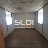 Bureaux A LOUER - SAINT PIERRE DE CHANDIEU - 140 m² Bureaux A LOUER - SAINT PIERRE DE CHANDIEU - 140 m²