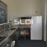 Locaux d'activités A VENDRE - BOURGOIN JALLIEU - 630 m² Locaux d'activités A VENDRE - BOURGOIN JALLIEU - 630 m²