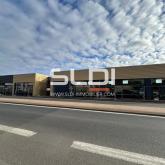 Commerces A LOUER - LIMAS - 579 m² Commerces A LOUER - LIMAS - 579 m²