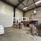 Locaux d'activités A LOUER - NEUVILLE SUR SAONE - 565 m² Locaux d'activités A LOUER - NEUVILLE SUR SAONE - 565 m²