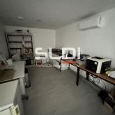Commerces A LOUER - JASSANS RIOTTIER - 224 m² Commerces A LOUER - JASSANS RIOTTIER - 224 m²