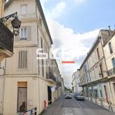 Commerces A VENDRE - ARLES - 77 m²