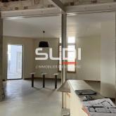 Commerces A VENDRE - ARLES - 107 m²