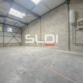 Locaux d'activités A LOUER - SAINT PRIEST - 670 m² Locaux d'activités A LOUER - SAINT PRIEST - 670 m²
