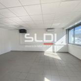 Locaux d'activités A LOUER - SAINT PRIEST - 670 m² Locaux d'activités A LOUER - SAINT PRIEST - 670 m²
