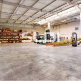 Locaux d'activités A LOUER - SAINT PRIEST - 1 075 m² Locaux d'activités A LOUER - SAINT PRIEST - 1 075 m²