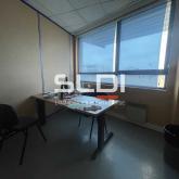 Bureaux A VENDRE - VAULX EN VELIN - 925 m² Bureaux A VENDRE - VAULX EN VELIN - 925 m²