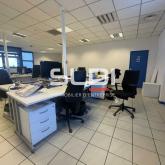Bureaux A VENDRE - VAULX EN VELIN - 925 m² Bureaux A VENDRE - VAULX EN VELIN - 925 m²
