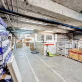 Locaux d'activités A VENDRE - VAULX EN VELIN - 1 800 m² Locaux d'activités A VENDRE - VAULX EN VELIN - 1 800 m²