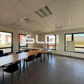 Locaux d'activités A LOUER - SAINT PRIEST - 598 m² Locaux d'activités A LOUER - SAINT PRIEST - 598 m²