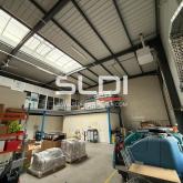 Locaux d'activités A LOUER - SAINT PRIEST - 598 m² Locaux d'activités A LOUER - SAINT PRIEST - 598 m²