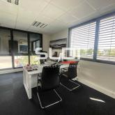 Locaux d'activités A LOUER - VAULX EN VELIN - 615 m²
