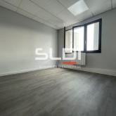 Bureaux A LOUER - SAINT SYMPHORIEN D'OZON - 151 m² Bureaux A LOUER - SAINT SYMPHORIEN D'OZON - 151 m²