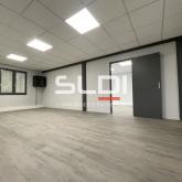 Bureaux A LOUER - SAINT SYMPHORIEN D'OZON - 151 m² Bureaux A LOUER - SAINT SYMPHORIEN D'OZON - 151 m²