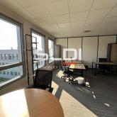 Bureaux A LOUER - DARDILLY - 343 m² Bureaux A LOUER - DARDILLY - 343 m²