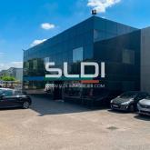 Locaux d'activités A LOUER - VAULX EN VELIN - 2 749 m² Locaux d'activités A LOUER - VAULX EN VELIN - 2 749 m²
