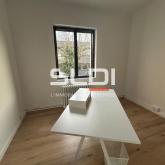 Bureaux A LOUER - CHAMPAGNE AU MONT D'OR - 94 m² Bureaux A LOUER - CHAMPAGNE AU MONT D'OR - 94 m²