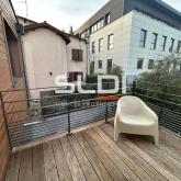 Bureaux A LOUER - CHAMPAGNE AU MONT D'OR - 94 m² Bureaux A LOUER - CHAMPAGNE AU MONT D'OR - 94 m²